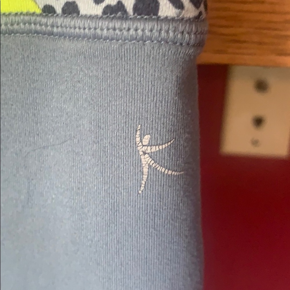 capris - Picture 3 of 5